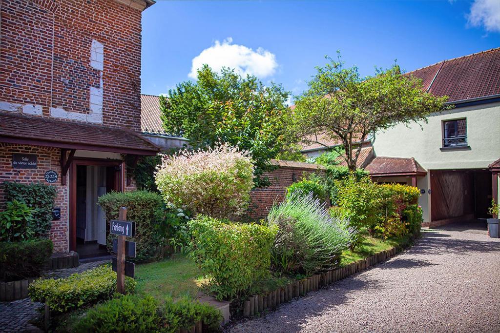 Logis Hotel & Restaurant - Les Hauts De Montreuil Montreuil  Exterior photo